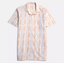 Load image into Gallery viewer, Selleck Short Sleeve Shirt (Conch)